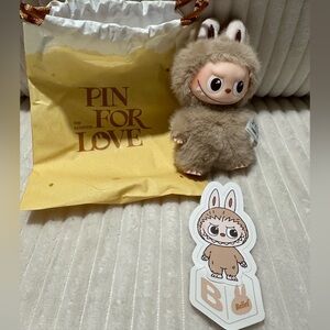“B” Pin For Love Series (A-M) tan Labubu.New.Box opened to verify.
